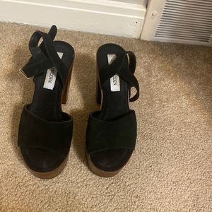 Steve Madden black thick heel. Size 6